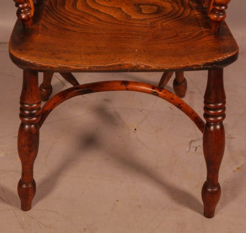 A GOOD YEW WOOD WINDSOR CHAIR ROCKLEY MADE - ADDITIONAL PHOTO 3