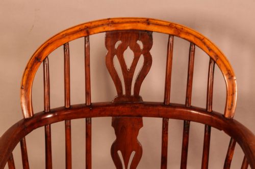 A YEW WOOD LOW BACK WINDSOR IN YEW - ADDITIONAL PHOTO 4