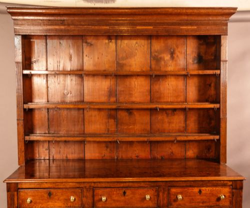 A GOOD GEORGIAN OAK WELSH DRESSER - ADDITIONAL PHOTO 2