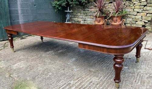 A SUPERB EARLY VICTORIAN EXTENDING DINING TABLE 4 LEAVES SEATS 12 - ADDITIONAL PHOTO 11