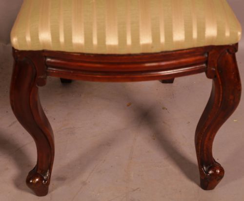 A SET OF 14 VICTORIAN SPEAR POINT DINING CHAIRS ON CABRIOLE LEGS - ADDITIONAL PHOTO 3