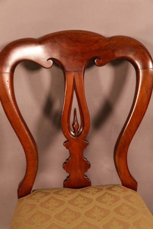 A RARE SET OF 18 VICTORIAN SPEAR POINT DINING CHAIRS - ADDITIONAL PHOTO 8
