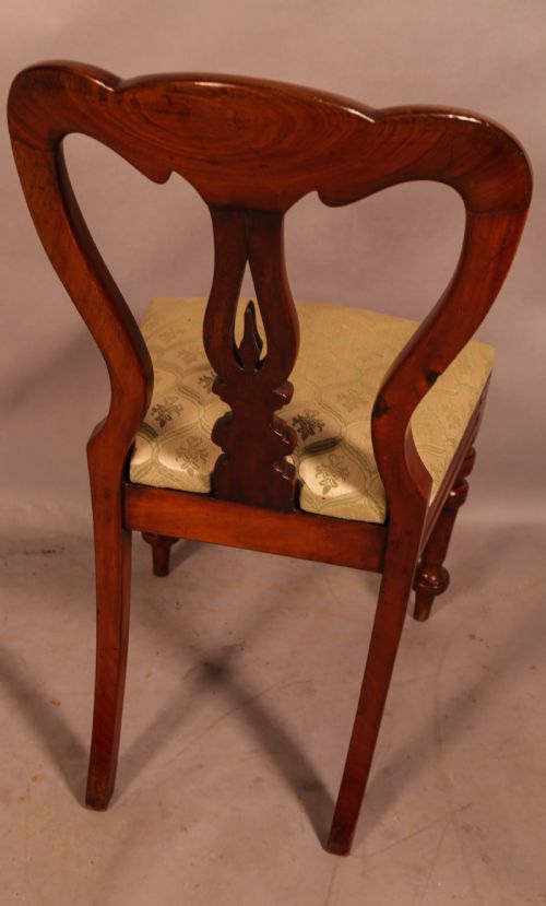 A RARE SET OF 18 VICTORIAN SPEAR POINT DINING CHAIRS - ADDITIONAL PHOTO 10