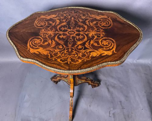 A SUPER KINGWOOD AND ROSEWOOD MARQUETRY INLAID TABLE - ADDITIONAL PHOTO 9