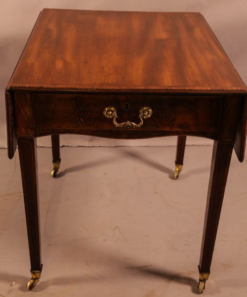 a super georgian library pembroke table - CATEGORY: ANTIQUE TABLES - DATED 18TH CENTURY