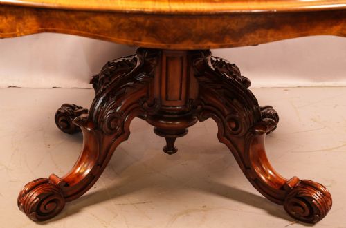 A VICTORIAN BURR WALNUT COFFEE TABLE - ADDITIONAL PHOTO 3