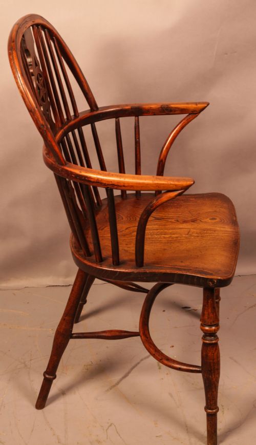A SUPER THAMES VALLEY YEW WINDSOR CHAIR - ADDITIONAL PHOTO 1