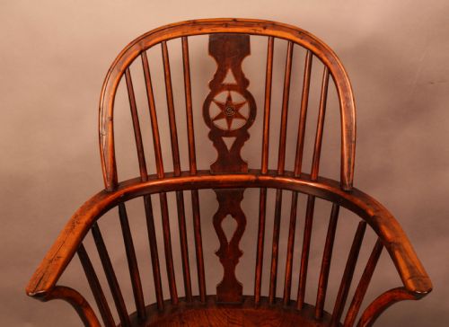 A SUPER THAMES VALLEY YEW WINDSOR CHAIR - ADDITIONAL PHOTO 2