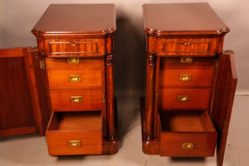 FANTASTIC PAIR OF VICTORIAN BEDSIDE CHESTS - ADDITIONAL PHOTO 2