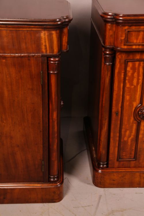 FANTASTIC PAIR OF VICTORIAN BEDSIDE CHESTS - ADDITIONAL PHOTO 7