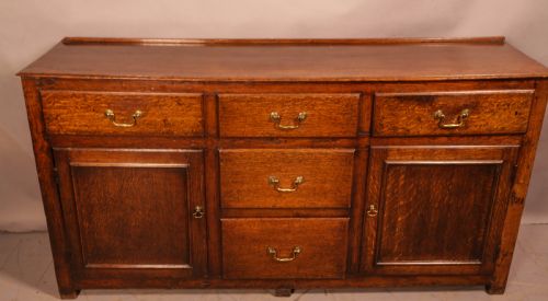 A GEORGIAN SERVING DRESSER IN OAK - ADDITIONAL PHOTO 1