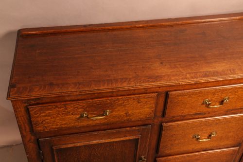 A GEORGIAN SERVING DRESSER IN OAK - ADDITIONAL PHOTO 4