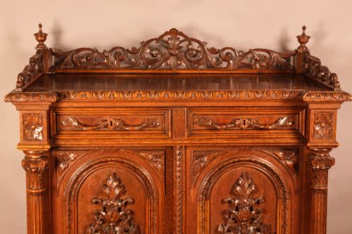 A FANTASTIC CARVED OAK 2 DOOR CABINET - ADDITIONAL PHOTO 5