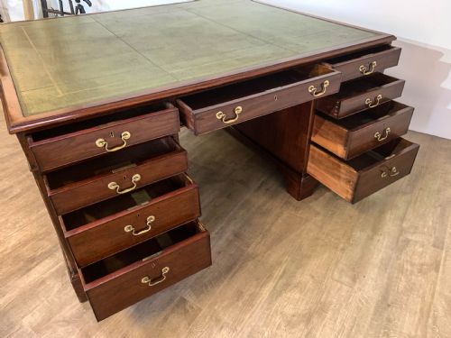 A SUPER VICTORIAN MAHOGANY PARTNERS DESK - ADDITIONAL PHOTO 11