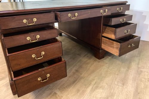 A SUPER VICTORIAN MAHOGANY PARTNERS DESK - ADDITIONAL PHOTO 12