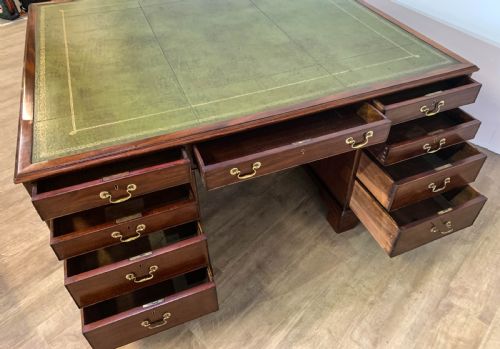 A SUPER VICTORIAN MAHOGANY PARTNERS DESK - ADDITIONAL PHOTO 13