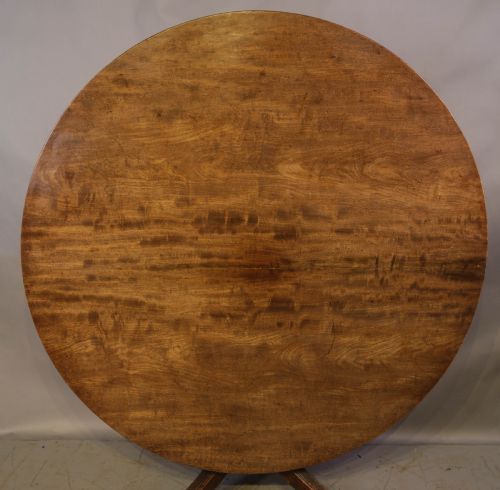 A RARE GEORGIAN CIRCULAR TOP DINING TABLE IN MAHOGANY - ADDITIONAL PHOTO 1
