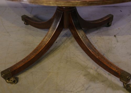 A RARE GEORGIAN CIRCULAR TOP DINING TABLE IN MAHOGANY - ADDITIONAL PHOTO 7