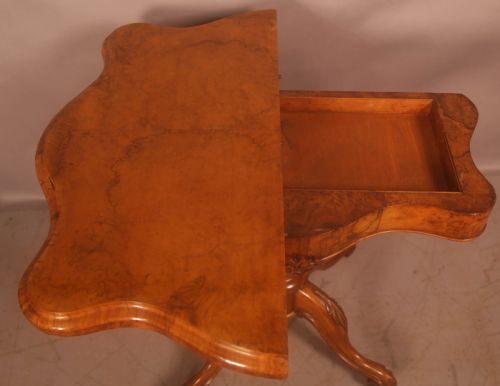 A VICTORIAN BURR WALNUT GAMES TABLE - ADDITIONAL PHOTO 2