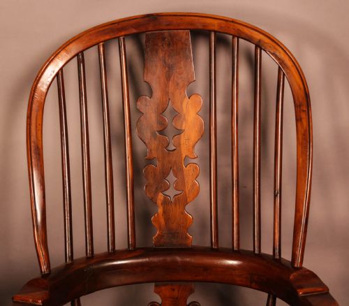 A YEW WOOD BROAD ARM WINDSOR CHAIR C 1860 - ADDITIONAL PHOTO 6