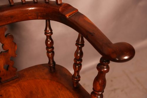 A YEW WOOD BROAD ARM WINDSOR CHAIR C 1860 - ADDITIONAL PHOTO 8