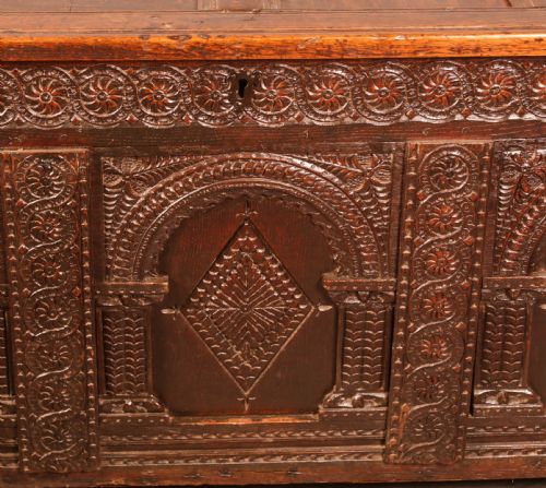 17TH CENTURY COFFER CARVED OAK - ADDITIONAL PHOTO 2