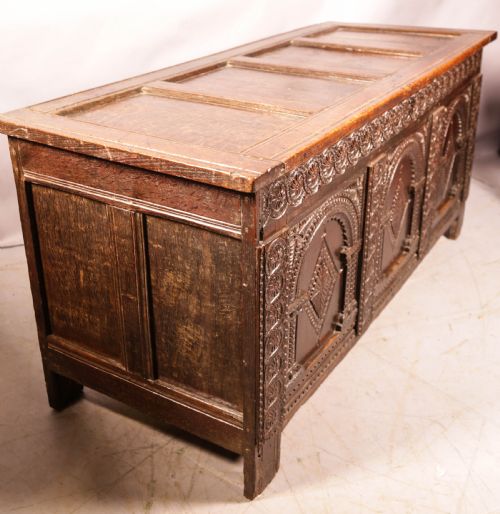 17TH CENTURY COFFER CARVED OAK - ADDITIONAL PHOTO 8