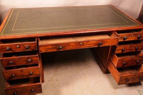 A GOOD EARLY VICTORIAN PARTNERS DESK IN MAHOGANY - ADDITIONAL PHOTO 7