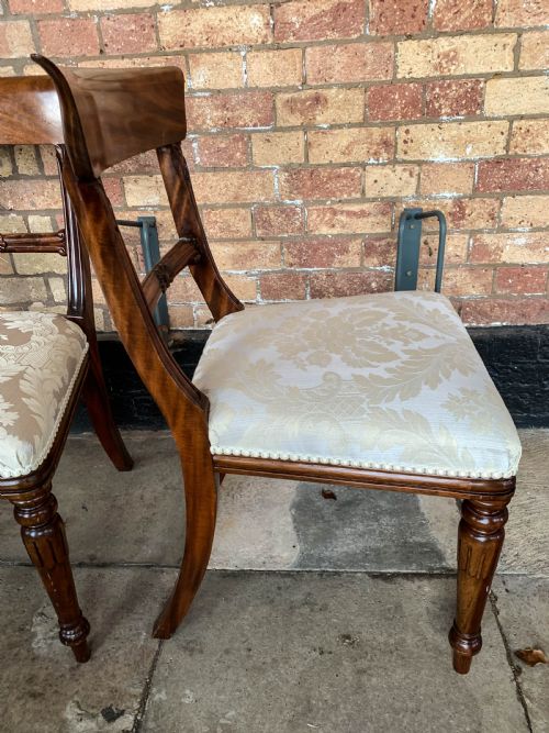 A GOOD QUALITY SET OF 8 VICTORIAN MAHOGANY DINING CHAIRS - ADDITIONAL PHOTO 11