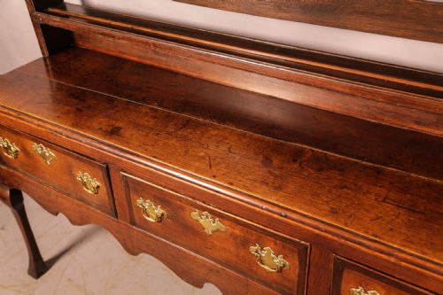 A GOOD EARLY 8TH CENTURY OAK DRESSER - ADDITIONAL PHOTO 12
