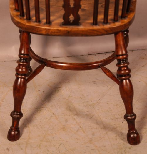 A VERY GOOD YEW WINDSOR CHAIR BY GABBITASS OF WORKSOP C 1840 - ADDITIONAL PHOTO 3