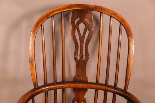 A GOOD HIGH BACK WINDSOR CHAIR IN YEW ROCKLEY MAKER C1840 - ADDITIONAL PHOTO 9