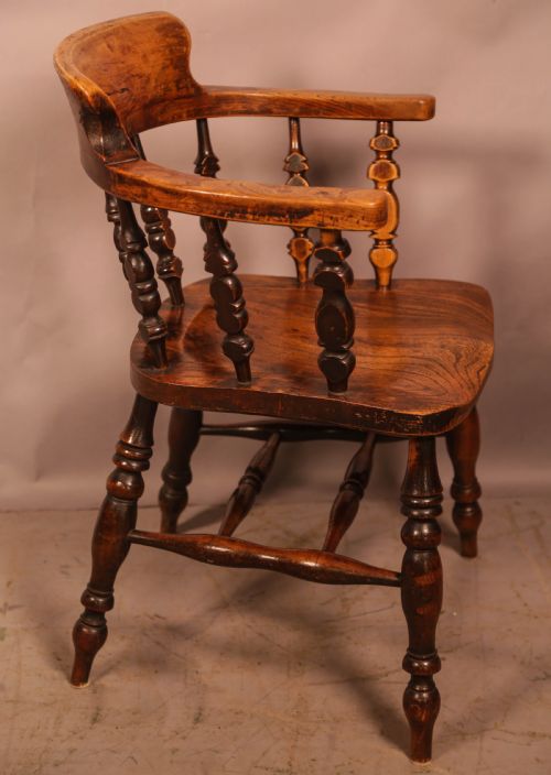 A GOOD VICTORIAN SMOKERS BOW IN ASH WITH AN ELM SEAT - ADDITIONAL PHOTO 3