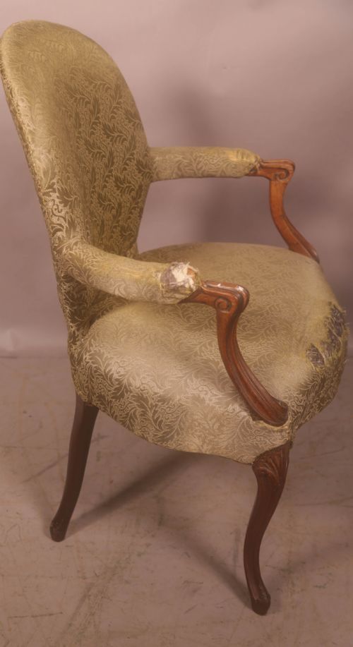 AN ENGLISH 18 C SALON ARMCHAIR - ADDITIONAL PHOTO 5