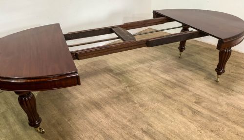 A SUPERB VICTORIAN EXTENDING DINING TABLE MAHOGANY SEATS 1012 - ADDITIONAL PHOTO 18