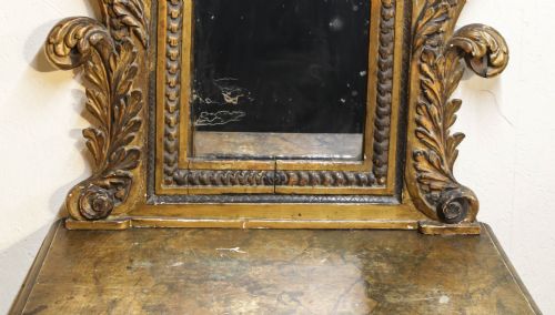 AN 18TH CENTURY ITALIAN CONSOLE TABLE - ADDITIONAL PHOTO 4