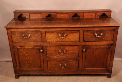 a super georgian serving dresser in oak - CATEGORY: ANTIQUE SIDEBOARDS - DATED 18TH CENTURY