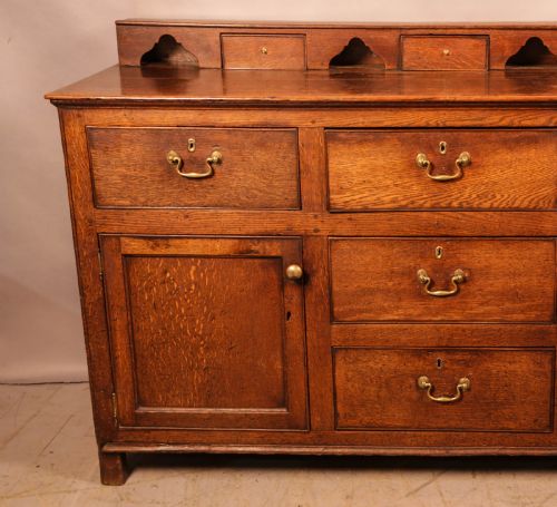 A SUPER GEORGIAN SERVING DRESSER IN OAK - ADDITIONAL PHOTO 7