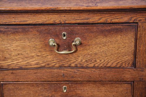 A SUPER GEORGIAN SERVING DRESSER IN OAK - ADDITIONAL PHOTO 13