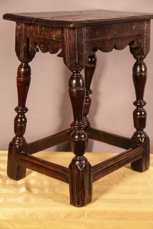 A GOOD 17TH CENTURY JOINT STOOL - ADDITIONAL PHOTO 4