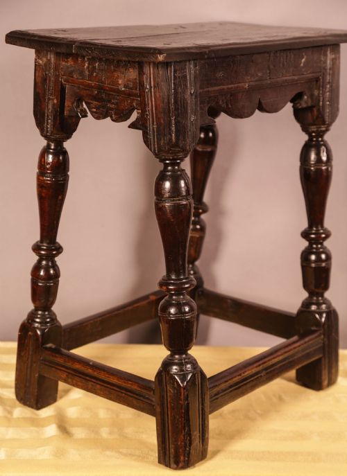 A GOOD 17TH CENTURY JOINT STOOL - ADDITIONAL PHOTO 5