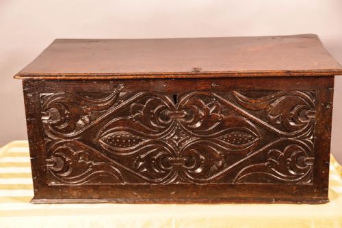 A 17TH CENTURY OAK DOCUMENT BOX - ADDITIONAL PHOTO 1