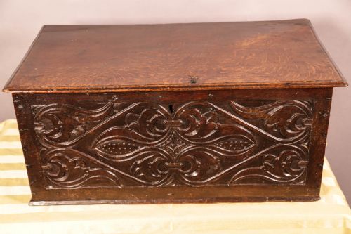 A 17TH CENTURY OAK DOCUMENT BOX - ADDITIONAL PHOTO 2