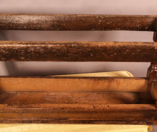 A RARE 17TH CENTURY JOINT BENCH IN OAK - ADDITIONAL PHOTO 10