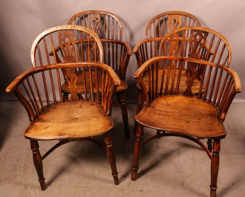 a super set of 4 yew windsor chairs william wheatland retford - CATEGORY: ANTIQUE CHAIRS - DATED 19TH CENTURY