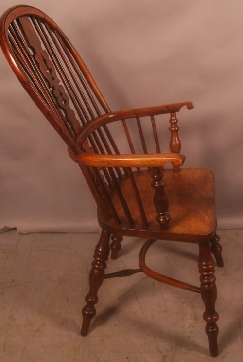 A VERY GOOD YEW WOOD HIGH WINDSOR CHAIR IN YEW WOOD C 1840 - ADDITIONAL PHOTO 1