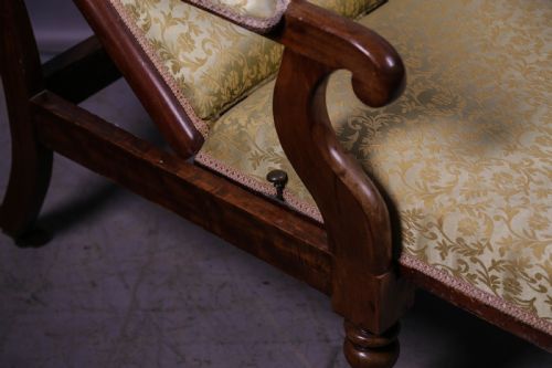 AN EARLY VICTORIAN RECLINING ARMCHAIR - ADDITIONAL PHOTO 3