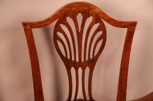 A GOOD SET OF 4 GEORGIAN DINING CHAIRS - ADDITIONAL PHOTO 5