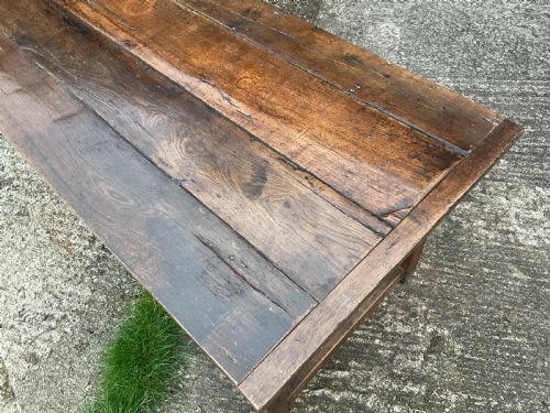 A LARGE OAK FARMHOUSE TABLE - ADDITIONAL PHOTO 6