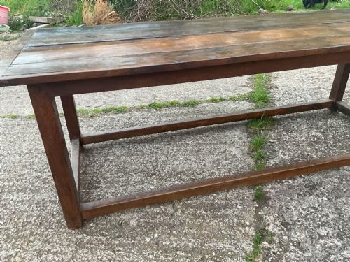 A LARGE OAK FARMHOUSE TABLE - ADDITIONAL PHOTO 11